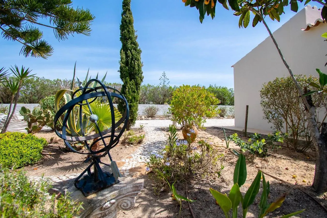 67 Adm - 3 Bed Villa Walking Distance To Carvoeiro Carvoeiro  Portugal