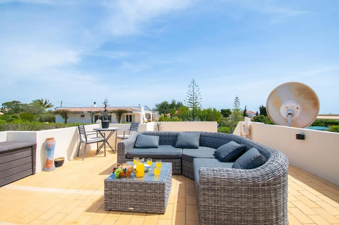 67 Adm - 3 Bed Villa Walking Distance To Carvoeiro Carvoeiro  Carvoeiro (Lagoa)