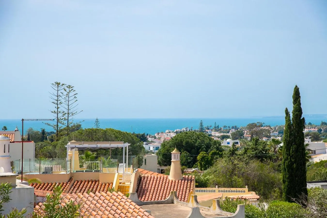 67 Adm - 3 Bed Villa Walking Distance To Carvoeiro Carvoeiro  Portugal