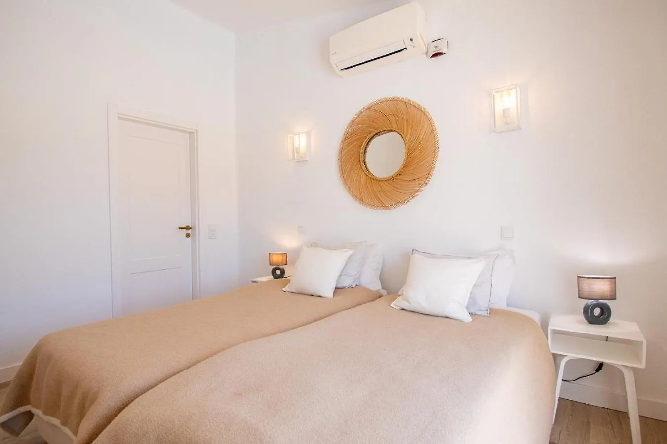 67 Adm - 3 Bed Villa Walking Distance To Carvoeiro Carvoeiro  0*, Carvoeiro (Lagoa) Portugal
